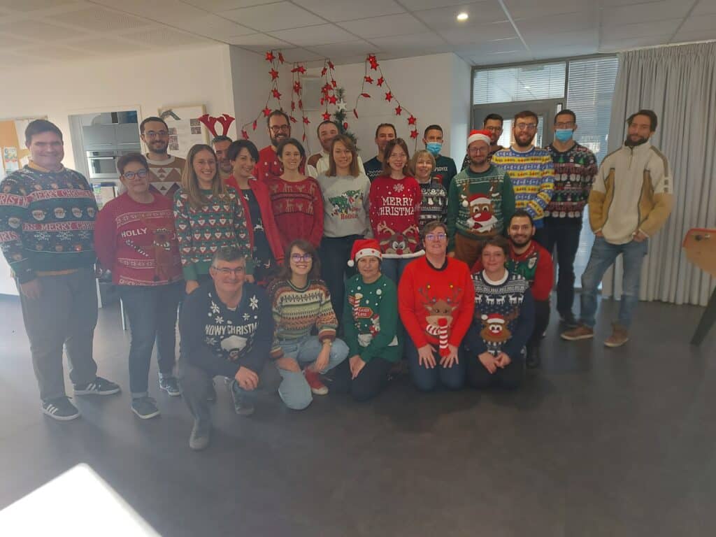 VIE DE L'ENTREPRISE 5 Photo pull Noel